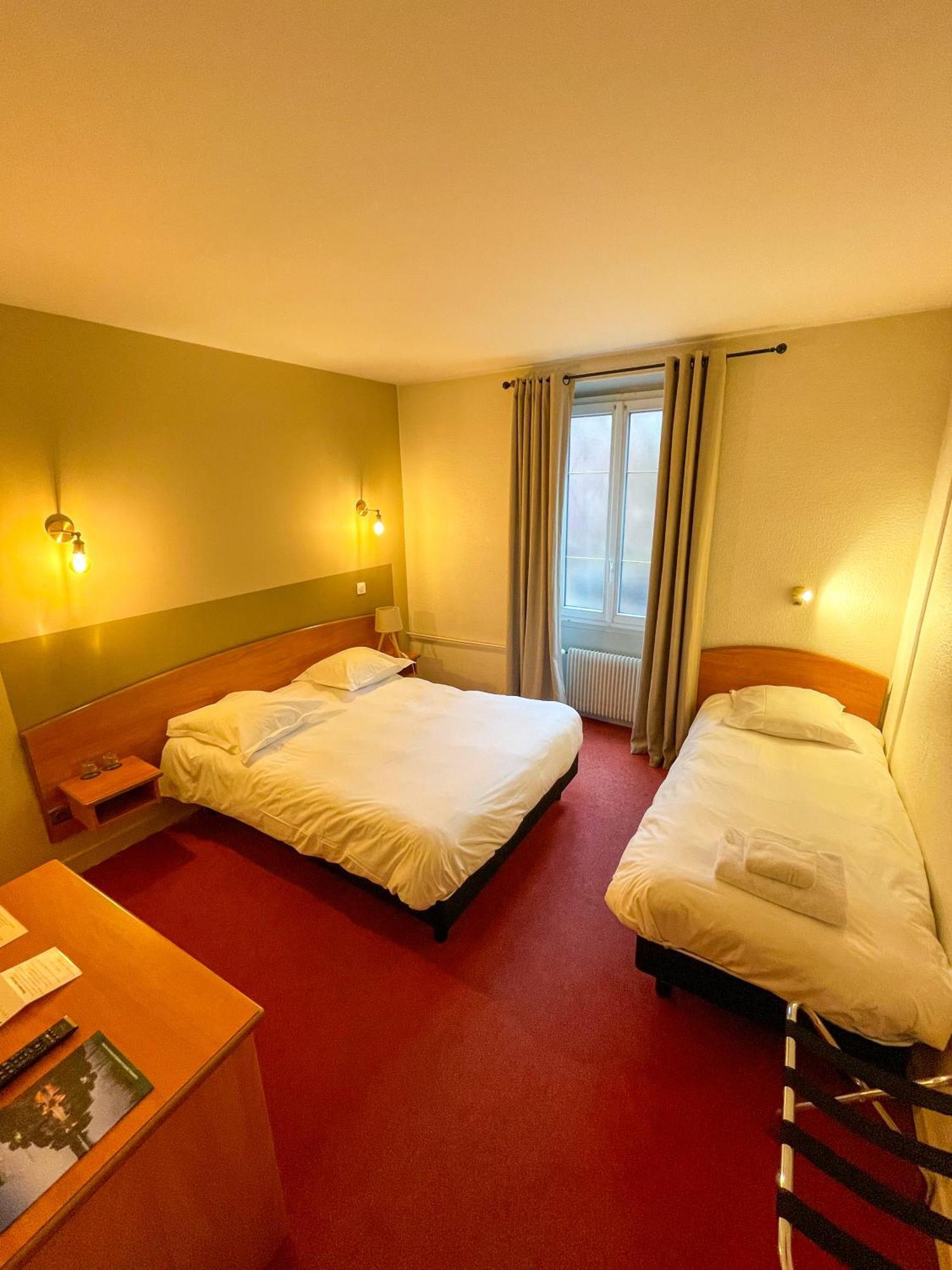 Hotel Beaulieu Lyon Charbonnières Esterno foto